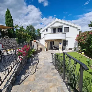 Apartment Rajna, Čižići